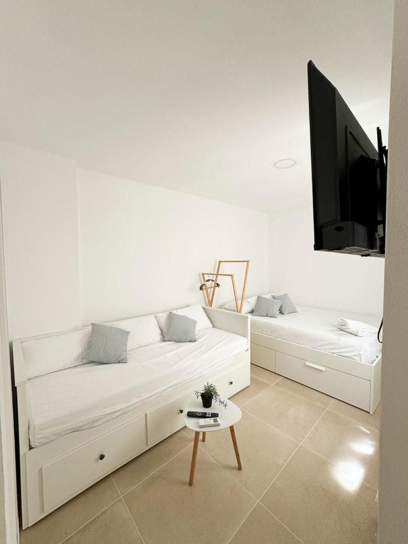 Apartamento Hawkins Costa 2B アルヘシラス エクステリア 写真